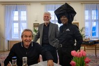 Pavel posnídal s legendárním pilotem formule 1 Ickxem. A rýpnul si do „ostatních motoristů“