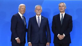 Summit NATO: Petr Pavel s Joem Bidenem a Jensem Stoltenbergem (10.7.2024)