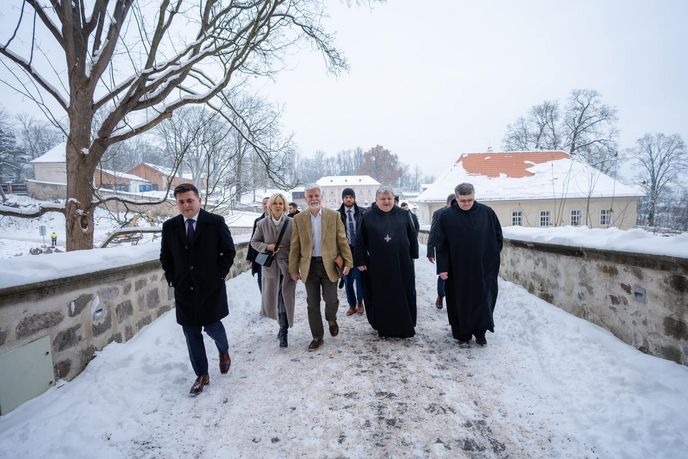 Prezident Petr Pavel na Broumovsku (6.12.2023) Prezident Petr Pavel na Broumovsku (6.12.2023)