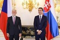 Slovenský premiér v Praze: Ódor s Pavlem řešil summit NATO, s Fialou nákup bojových vozidel