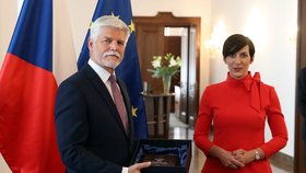 Prezident Petr Pavel navštívil Sněmovnu, vítala ho předsedkyně Sněmovny Markéta Pekarová Adamová (TOP 09). (13. 6. 2023)