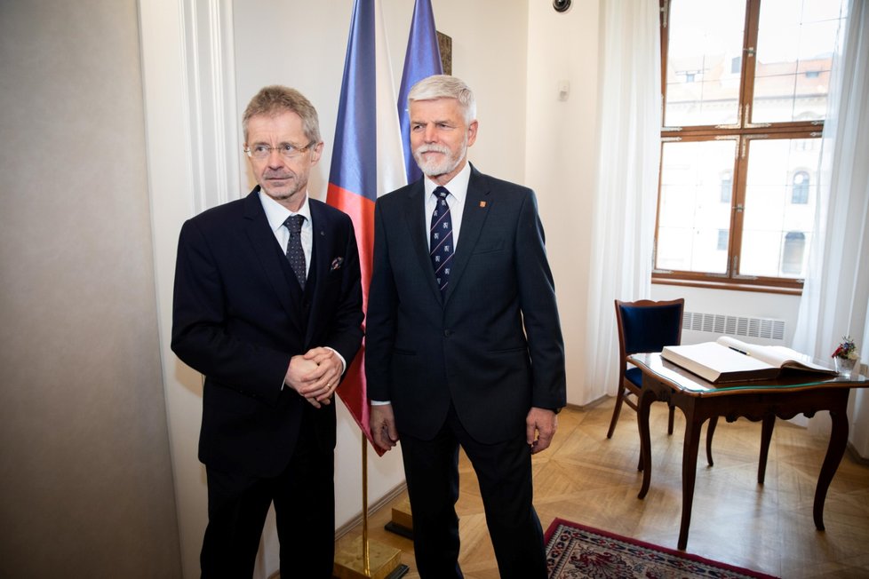 Prezident Petr Pavel na návštěvě Senátu s předsedou horní komory Milošem Vystrčilem (30.3.2023)