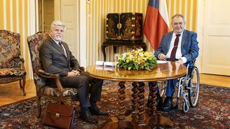 Petr Pešek: Dva prezidenti v Lánech aneb Shoda v neshodě, kde šlo o formu a výmluvné detaily