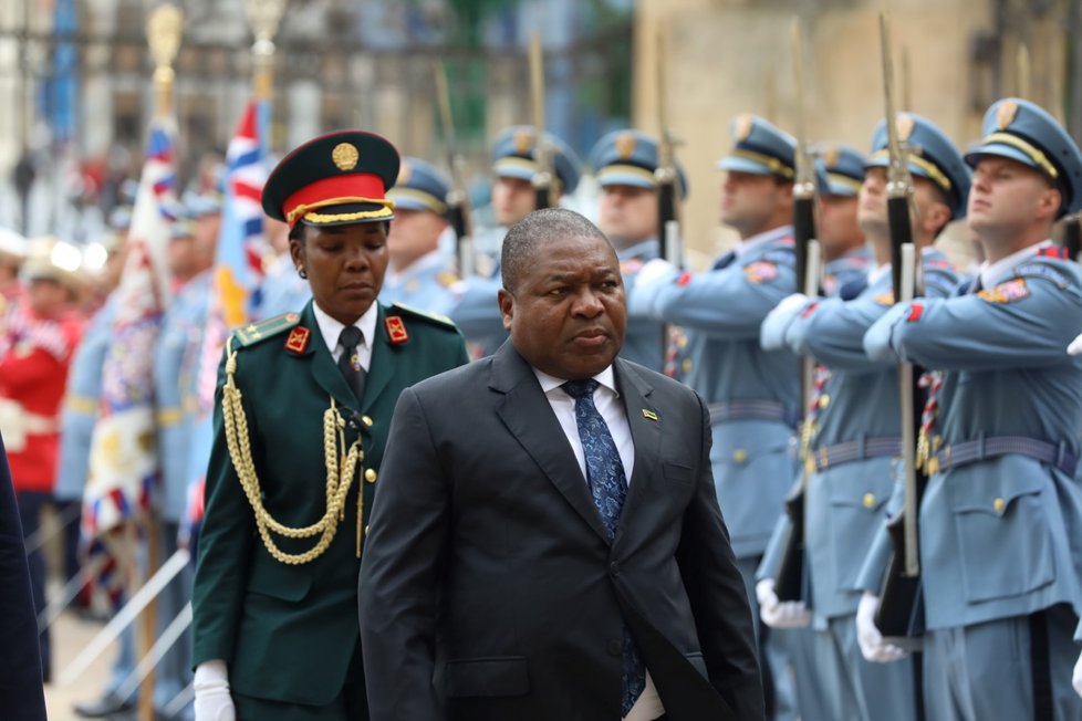 Prezident Petr Pavel přivítal na Pražském hradě prezidenta Mosambiku Filipeho Nyusiho (7.8.2023)