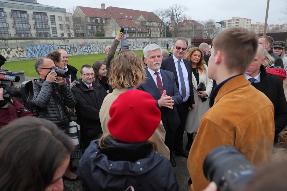 Prezident Petr Pavel na setkání s českými krajany v Berlíně u Památníku Berlínské zdi (21.3.2023)