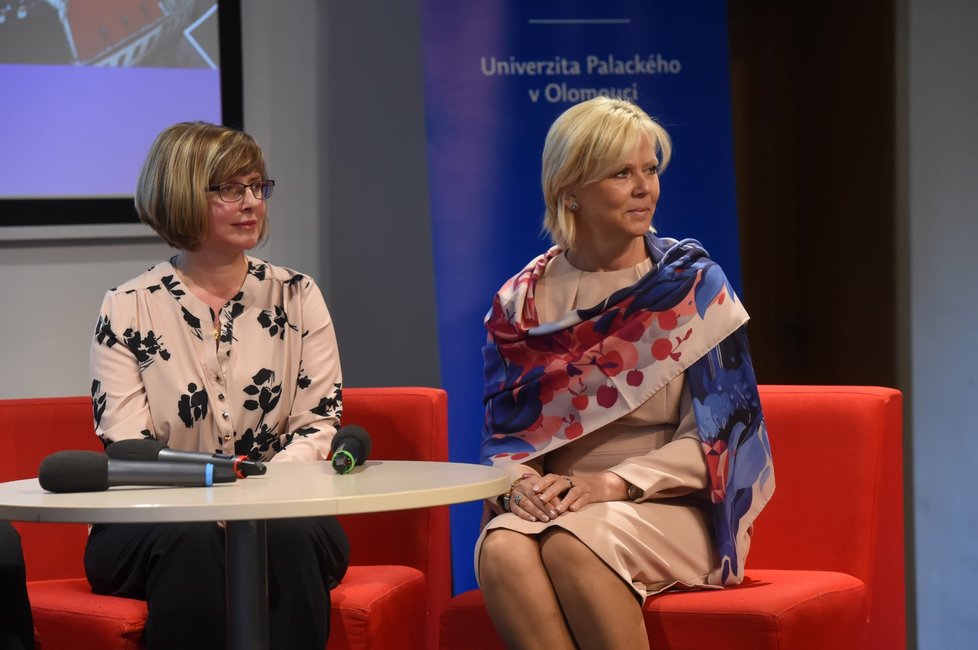 Manželka prezidenta Eva Pavlová otevřela Centrum pro řešení konfliktů a mediací v Pevnosti poznání Univerzity Palackého. (30.10.2023)