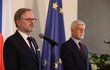 Petr Fiala a Petr Pavel po setkání na Hradě s Andrejem Babišem (2.6.2023) Petr Fiala a Petr Pavel po setkání na Hradě s Andrejem Babišem (2.6.2023)
