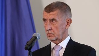 Kdo zaplatí dluh na důchodech? Babiš ne. Návrat do reality po flámu je nezbytný