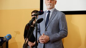 Tisková konference prezidenta Petra Pavla k představení oficiálního portrétu a známek. (3.5.2023)