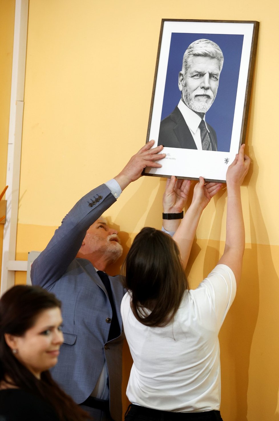 První prezidentský portrét Petra Pavla ve škole. (3.5.2023)