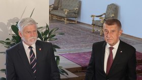 Setkání Andreje Babiše (ANO) s Petrem Pavlem na Hradě. Premiér přijel pozdě (8.5.2026)