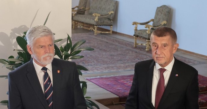 Setkání Andreje Babiše (ANO) s Petrem Pavlem na Hradě. Premiér přijel pozdě (8.5.2026)
