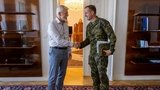 Prezident Pavel přijal na Hradě armádního náčelníka Řehku. Řešili i summit NATO 