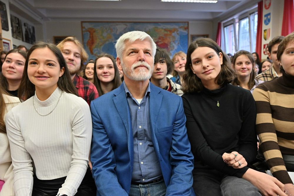 Zvolený prezident Petr Pavel na návštěvě v Karlovarském kraji