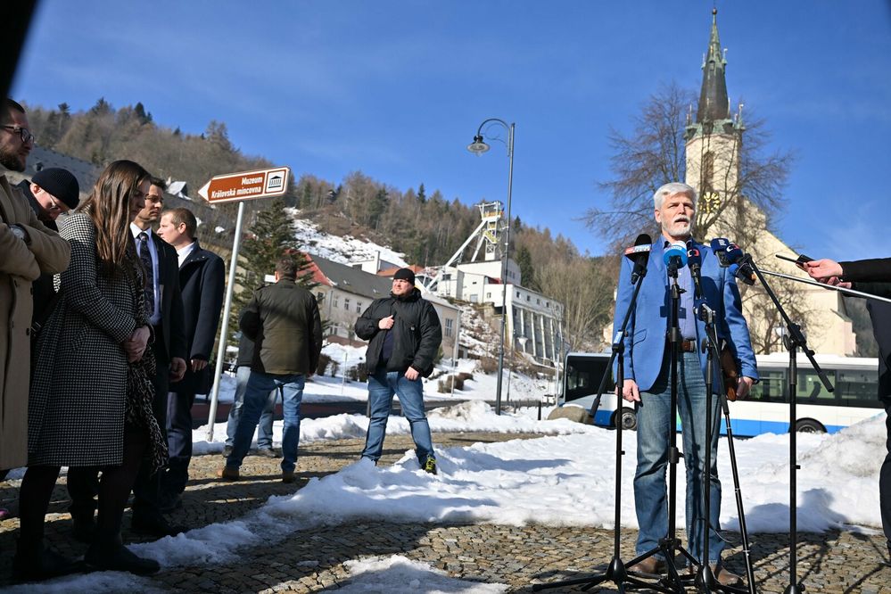 Zvolený prezident Petr Pavel na návštěvě v Karlovarském kraji