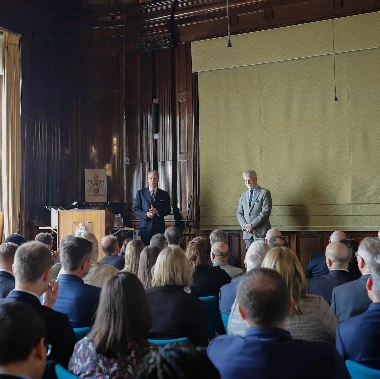 Prezident Petr Pavel v Londýně navštívil i Royal College of Defence Studies, jejímž je absolventem (5. 5. 2023).