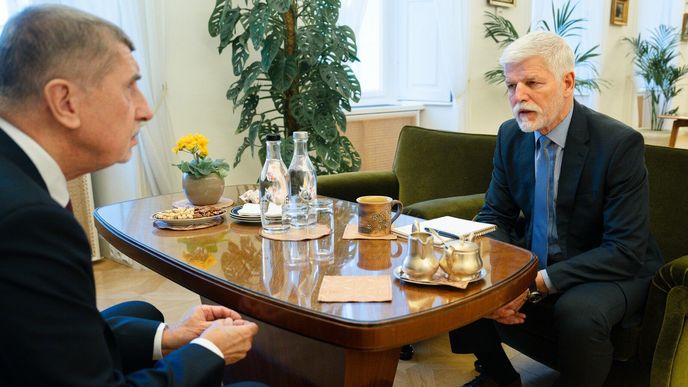Prezident Petr Pavel se sešel s Andrejem Babišem (4.2.2026) Prezident Petr Pavel se sešel s Andrejem Babišem (4.2.2026)