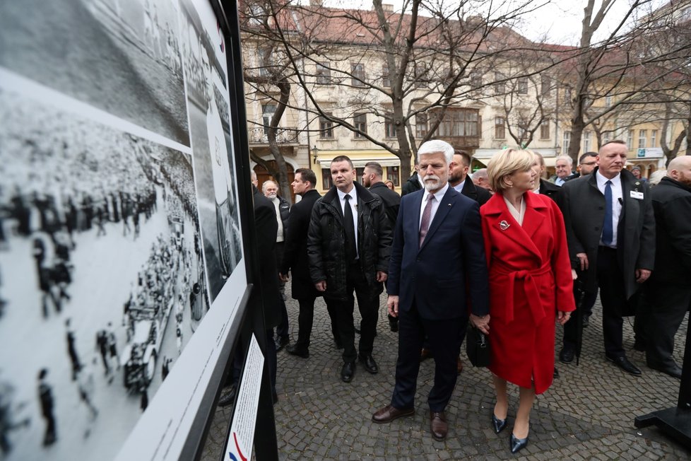 Prezident Pavel s manželkou Evou během návštěvy Slovenska.