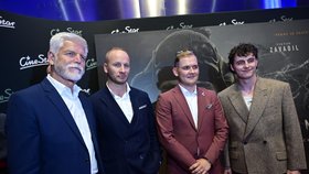 Prezident Pavel při návštěvě filmu Osamělý vlk ocenil československé letce (25. 8. 2026).
