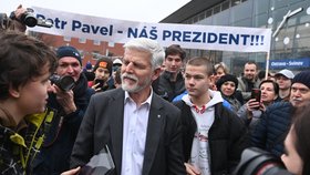 Pozor na falešné video: Kandidát na prezidenta Pavel varuje před podvrhem. A sdílel originál