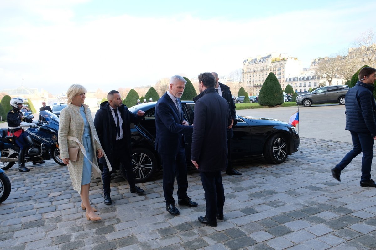 Prezident Petr Pavel s první dámou v Paříži (20.12.2023)