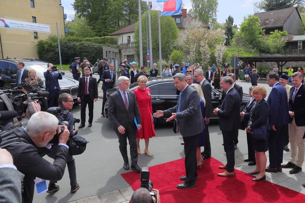 Prezident Petr Pavel s první dámou na zahájení Bavorsko-českých týdnů přátelství (19.5.2023)