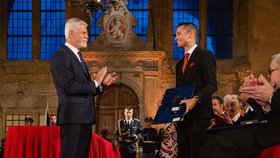 Petr Pavel během předávání státních vyznamenání: S Jiřím Ježkem (28.10.2026)