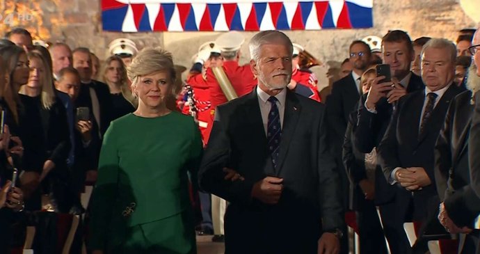 Petr a Eva Pavlovi na předávání státních vyznamenání (28.10.2025)