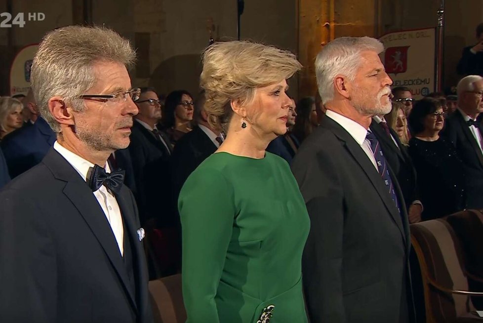 Petr a Eva Pavlovi na předávání státních vyznamenání (28.10.2025) Petr a Eva Pavlovi na předávání státních vyznamenání (28.10.2025)