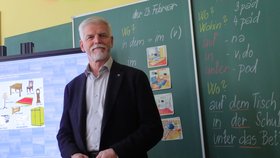 Zvolený prezident Petr Pavel na základní škole v ústecké části Mojžíř (23.2.2023)