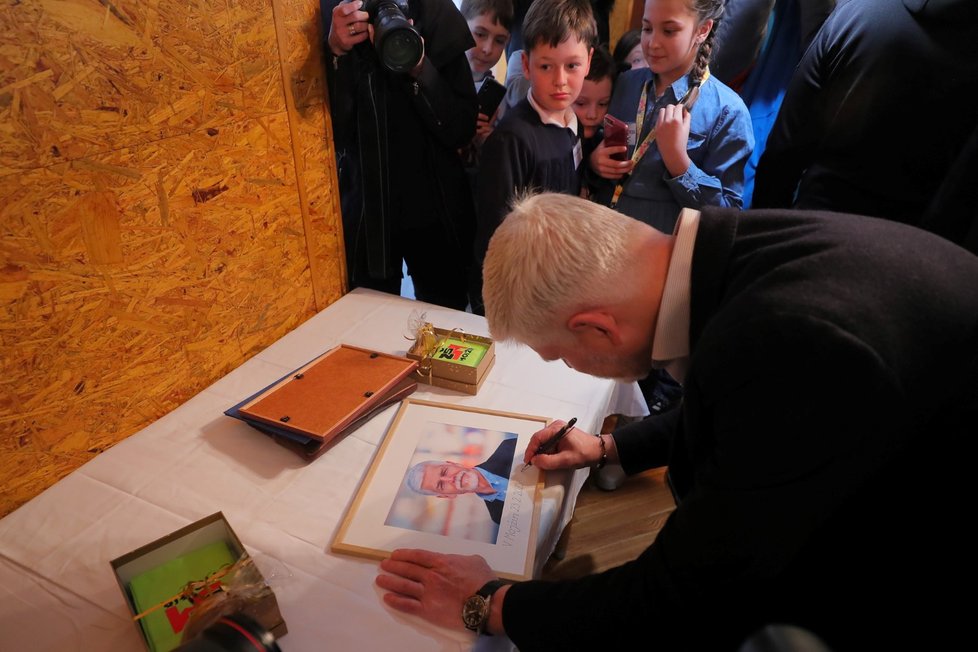 Zvolený prezident Petr Pavel na základní škole v ústecké části Mojžíř. (23.2.2023)