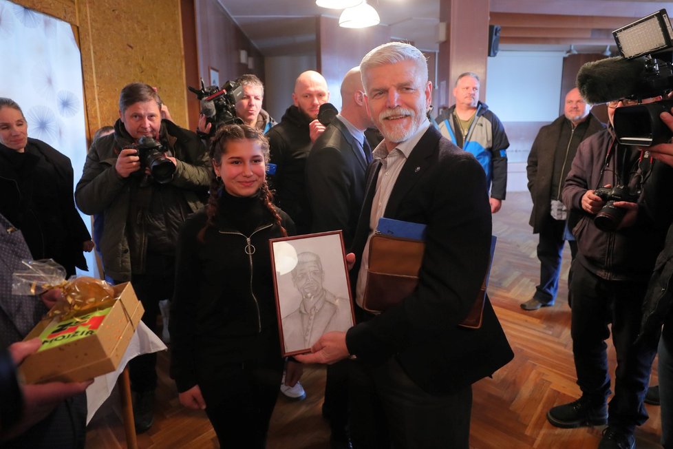 Zvolený prezident Petr Pavel na základní škole v ústecké části Mojžíř. (23.2.2023)