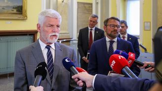 Pavlova bitva o Ankaru aneb Odpusť nám naše viny a zbav nás na podzim pokušení volit zlo Pavlova bitva o Ankaru aneb Odpusť nám naše viny a zbav nás na podzim pokušení volit zlo