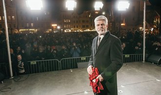 Petr Pavel na Staroměstském náměstí: Podpora tisíců lidí i neúspěšných kandidátů