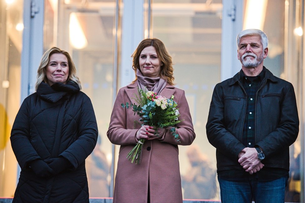 Zleva neúspěšná kandidátka na prezidentku Danuše Nerudová, primátorka Brna Markéta Vaňková, Petr Pavel, Brno (20. 1. 2022)