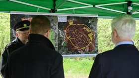 Petr Pavel si prohlédl v rámci dvoudenní návštěvy Zlínského kraje areál bývalých muničních skladů, 17. dubna 2024, Vlachovice, Zlínsko.