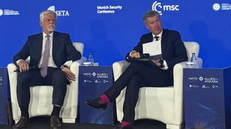 Mnoho lidí v Česku nemá pocit bezpečnostních hrozeb. Vystoupení Petra Pavla v Ankaře jsme glosovali živě Mnoho lidí v Česku nemá pocit bezpečnostních hrozeb. Vystoupení Petra Pavla v Ankaře jsme glosovali živě