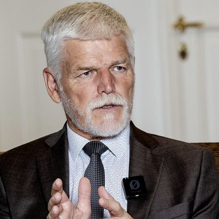 Prezident Pavel: Dlouhodobě je to neudržitelné, Babiš dříve nebo později pochopí, že musíme spolupracovat Prezident Pavel: Dlouhodobě je to neudržitelné, Babiš dříve nebo později pochopí, že musíme spolupracovat