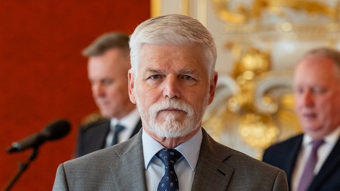 Prezident Petr Pavel se rozhodl rozpočet nevetovat, i když podle části expertů naráží na zákonné limity. Prezident Petr Pavel se rozhodl rozpočet nevetovat, i když podle části expertů naráží na zákonné limity.