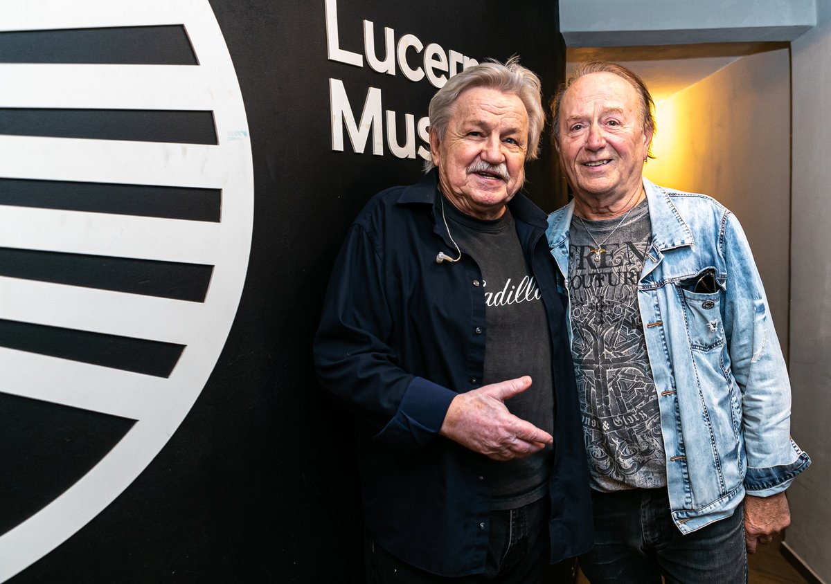 Rocker Petr Sedláček oslavil 80. narozeniny v Lucerně s Petrem Jandou.