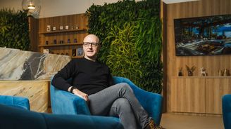 Zlepšil seniorům ukazatele zdraví až o čtyři roky. Dokážeme víc, říká investor před soutěží v dlouhověkosti Zlepšil seniorům ukazatele zdraví až o čtyři roky. Dokážeme víc, říká investor před soutěží v dlouhověkosti