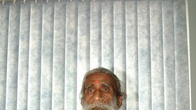 Prahlad Džani (†90), jogín, který o sobě tvrdil, že v posledních 80 letech nejedl ani nepil, zemřel stářím v úterý ráno ve svém domově.
