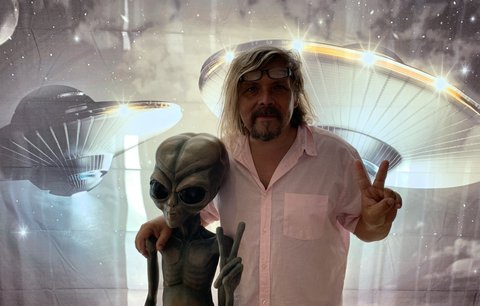 Petr Vachler šokuje: Mluvil jsem s mimozemšťany. Vím, o co jim jde!