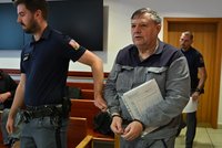 Exposlanec Wolf si po chycení v Paraguayi vyslechl trest. Expert: Kde byl zašitý a kdo mu pomáhal?!