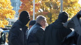 Exposlanec Petr Wolf přiletěl do Česka (13.10.2025)