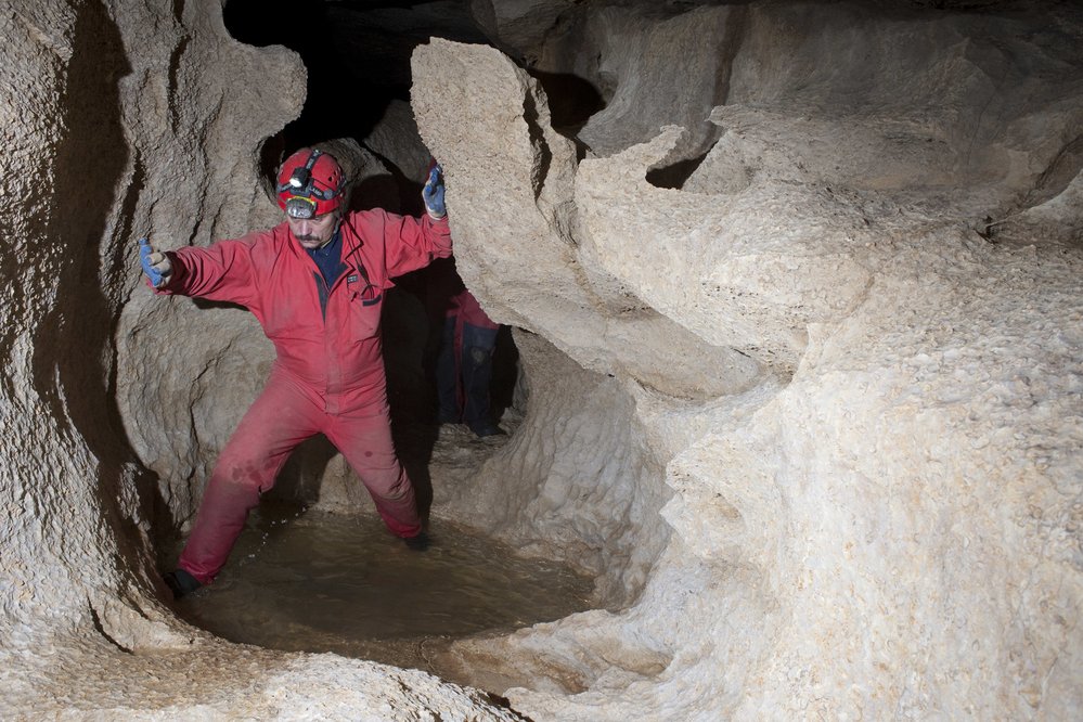 Jeskyně Racha 2001, významná jeskyně oblasti Racha