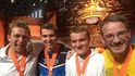 Se svým týmem se stal v roce 2017 mistrem světa v karetní hře Heartstone (na snímku zcela vpravo) Se svým týmem se stal v roce 2017 mistrem světa v karetní hře Heartstone (na snímku zcela vpravo)