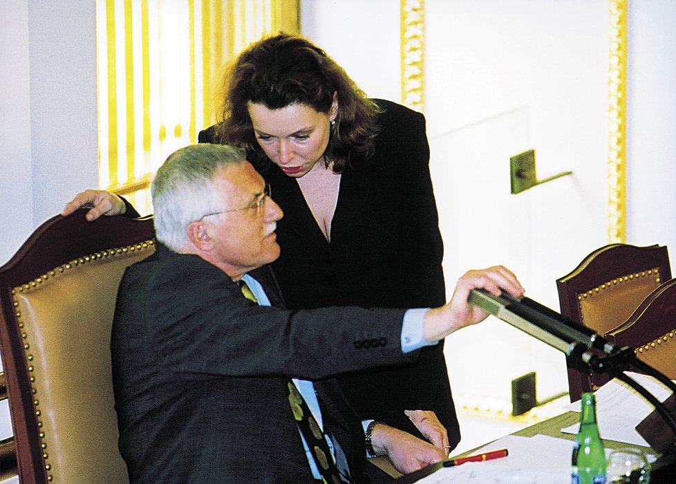 Petra Buzková a exprezident Klaus, r. 2000