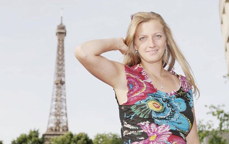 Kvitová s Eiffelovkou za zády. Bude za týden pózovat u chlouby Paříže s vítěznou trofejí?