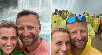 Kvitová a Vaněk u Niagarských vodopádů: Mokrá láska Kvitová a Vaněk u Niagarských vodopádů: Mokrá láska